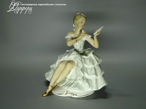 Купить фарфоровую статуэтку Schaubach Kunst Балерина с зеркальцем